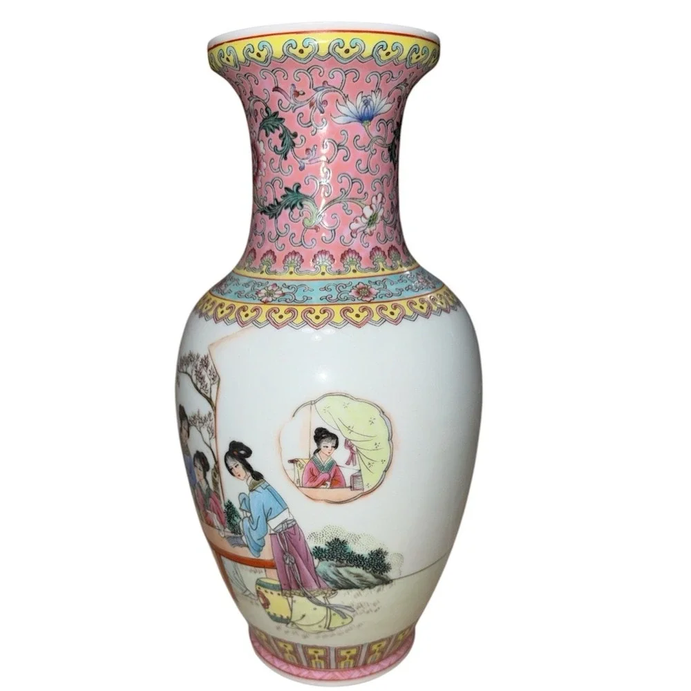 Vintage Chinese Famille Rose Hand‑Painted Vase – 14.5